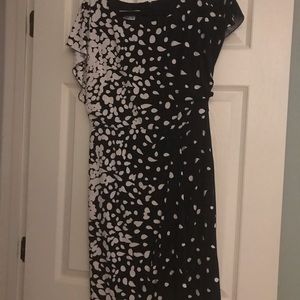 Kay Unger Black and white dress